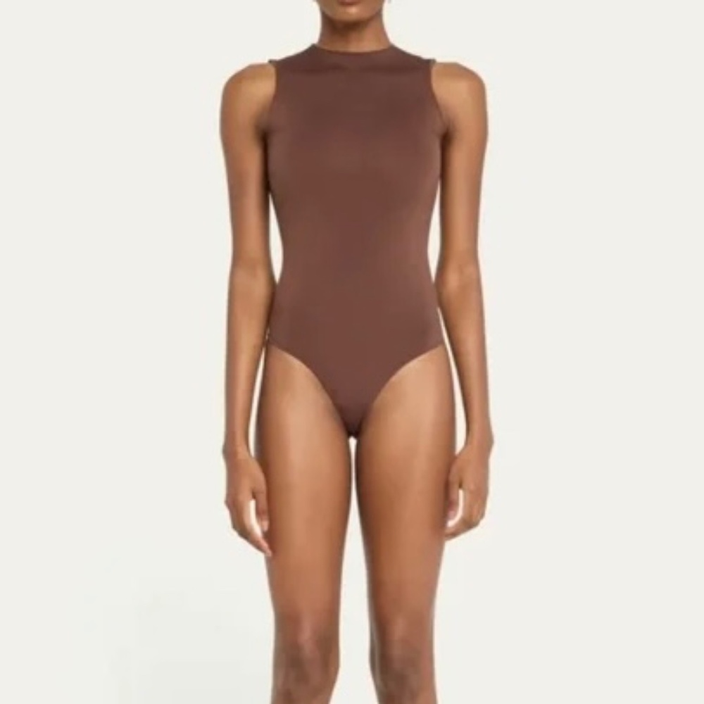 Skims Essential Thong Bodysuit